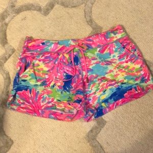 Lilly Pulitzer Run Around short